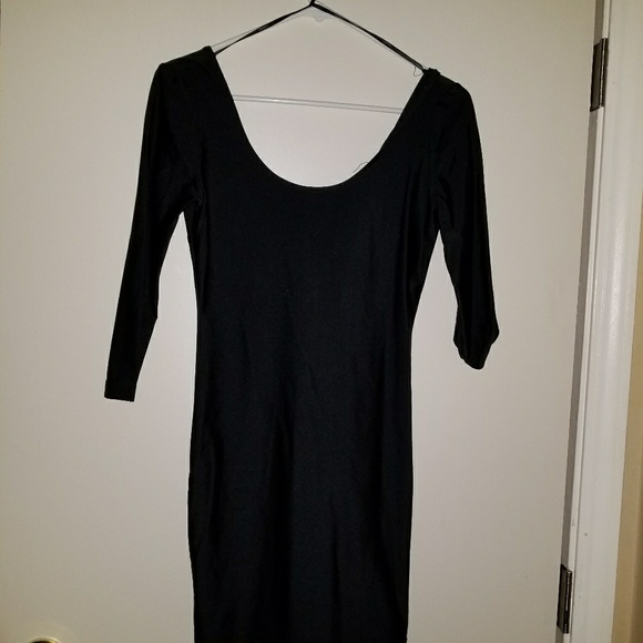 Forever 21 Dresses & Skirts - Forever 21 Open back Black Dress